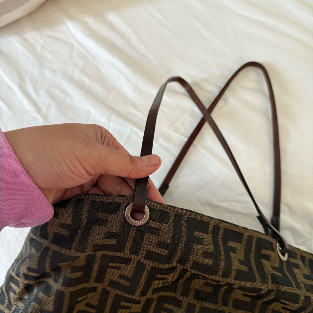 Fendi Zucca FF logo shoulder bag - Picture 13 of 15
